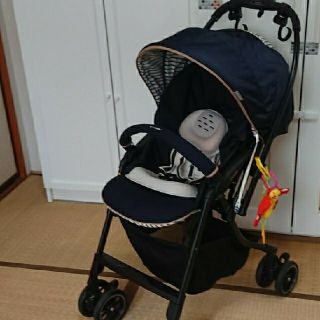 コンビ(combi)の【oggie様専用】コンビ fugebaby ベビーカー メチャカル オート4(ベビーカー/バギー)