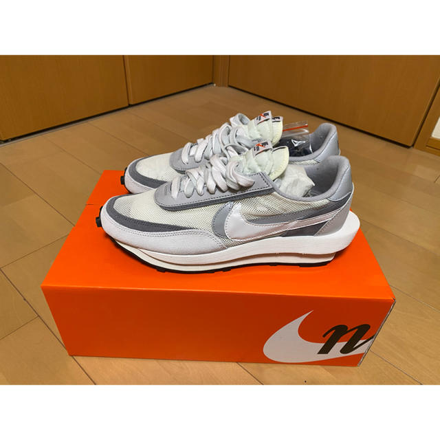 NIKE(ナイキ)のSacai × Nike LD Waffle White Grey 27.5cm メンズの靴/シューズ(スニーカー)の商品写真