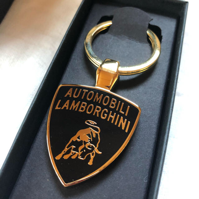 Lamborghini(ランボルギーニ)のランボルギーニ♦︎正規キーホルダー♦︎新品・未使用　ゴールド×ブラック メンズのファッション小物(キーホルダー)の商品写真