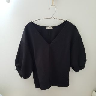 ザラ(ZARA)のZARA　トップス　ブラック(カットソー(半袖/袖なし))