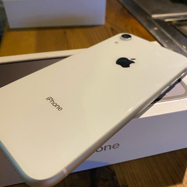 iPhone XR 64GB 白 SIMフリー 画面割れ docomo-