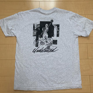 アンディフィーテッド(UNDEFEATED)のundefeated Tシャツ　グレー　XL(Tシャツ/カットソー(半袖/袖なし))