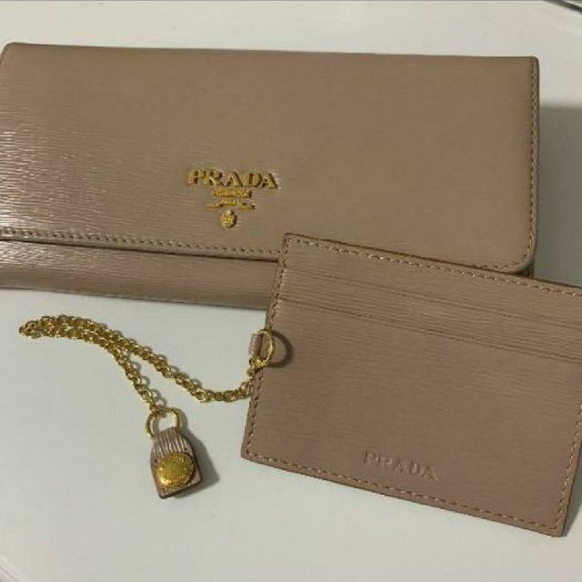 超美品‼ PRADA 長財布