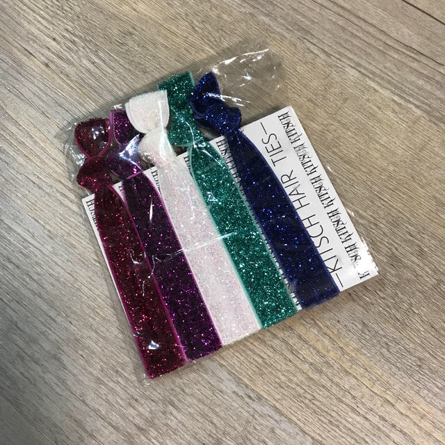 KITSCH(キッチュ)のKITSCH HAIR TIES キッチュ ヘアゴム 5本セット　2 レディースのヘアアクセサリー(ヘアゴム/シュシュ)の商品写真