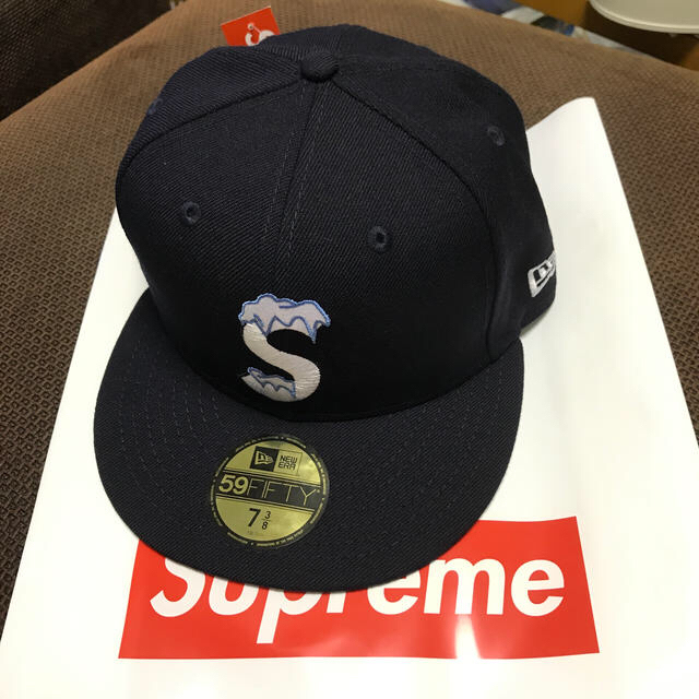 Supreme NEW ERA 7 3/8 キャップ　シュプリーム ニューエラキャップ