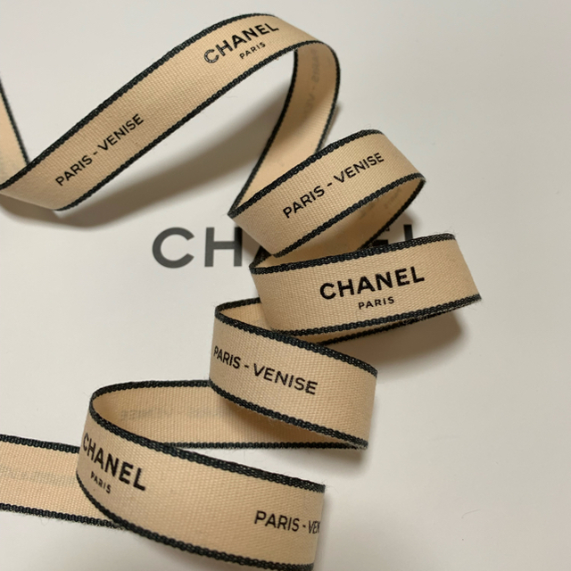 CHANEL(シャネル)の1.5cm幅 CHANEL ラッピング リボン  インテリア/住まい/日用品のオフィス用品(ラッピング/包装)の商品写真