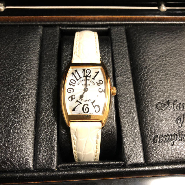 FRANCK MULLER(フランクミュラー)のFRANK MULLER トノーカーベックス レディースのファッション小物(腕時計)の商品写真