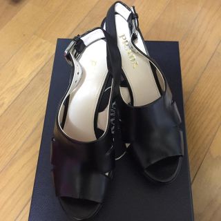 プラダ(PRADA)のPRADAプラダ★レザーサンダル★345(サンダル)