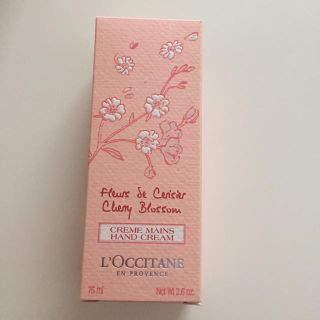 ロクシタン(L'OCCITANE)のチェリーブロッサム♡新品未開封(ハンドクリーム)