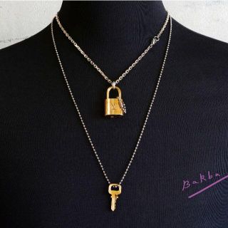 ルイヴィトン(LOUIS VUITTON)の【NO.303①/鍵有】LOUIS VUITTON  Padlock　ゴールド　(ネックレス)