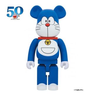 メディコムトイ(MEDICOM TOY)の50周年記念 BE@RBRICK ドラえもん 1000% 新品 ベアブリック(その他)