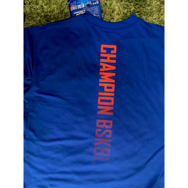 Champion(チャンピオン)の【新品未使用】champion basketball Tシャツ（size:L) スポーツ/アウトドアのスポーツ/アウトドア その他(バスケットボール)の商品写真