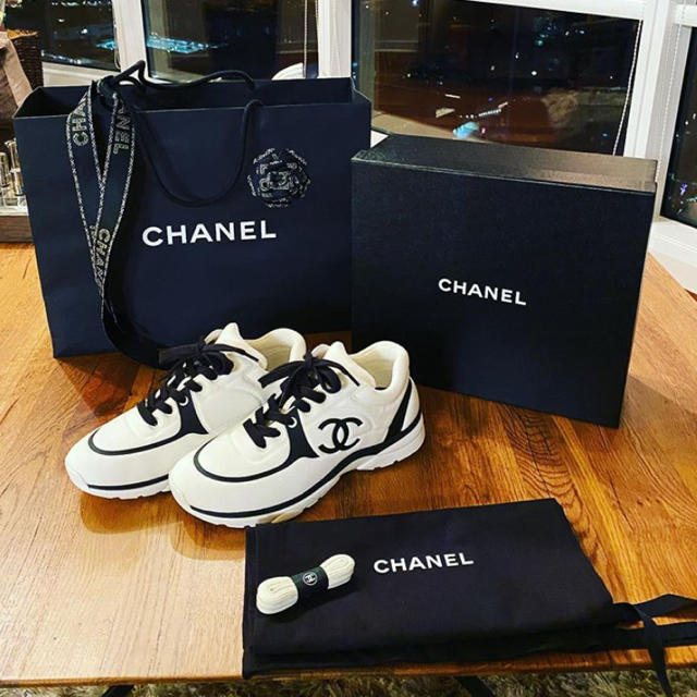 CHANEL スニーカー