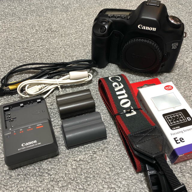 Canon ボディ 美品の通販 by pjot's shop|キヤノンならラクマ - Canon EOS5D 初代 2022定番