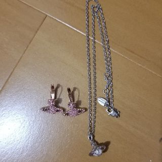 ヴィヴィアンウエストウッド(Vivienne Westwood)のヴィヴィアン♡ピアス&ネックレス(ネックレス)