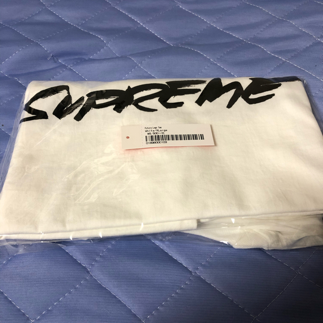 Supreme futura logo tee