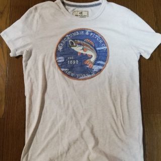 アバクロンビーアンドフィッチ(Abercrombie&Fitch)のアバクロ　魚　tシャツ(Tシャツ/カットソー(半袖/袖なし))