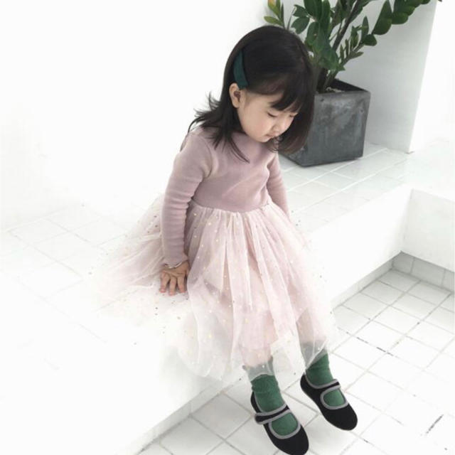 キッズ　ニットチュチュワンピース　星スパンコール キッズ/ベビー/マタニティのキッズ服女の子用(90cm~)(ワンピース)の商品写真