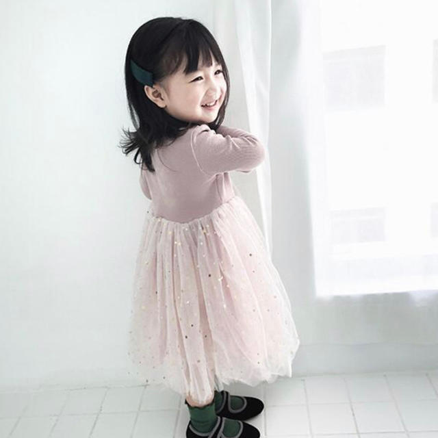 キッズ　ニットチュチュワンピース　星スパンコール キッズ/ベビー/マタニティのキッズ服女の子用(90cm~)(ワンピース)の商品写真