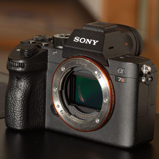 SONY(ソニー)のSONY α7RⅢ ILCE-7RM3 4200万画素 スマホ/家電/カメラのカメラ(ミラーレス一眼)の商品写真