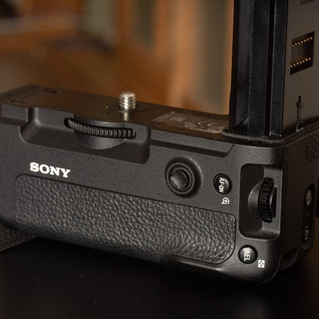 SONY(ソニー)のSONY バッテリーグリップ VG-C3EM スマホ/家電/カメラのカメラ(ミラーレス一眼)の商品写真