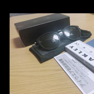 オークリー(Oakley)のオークリー　ラッチ　(サングラス/メガネ)