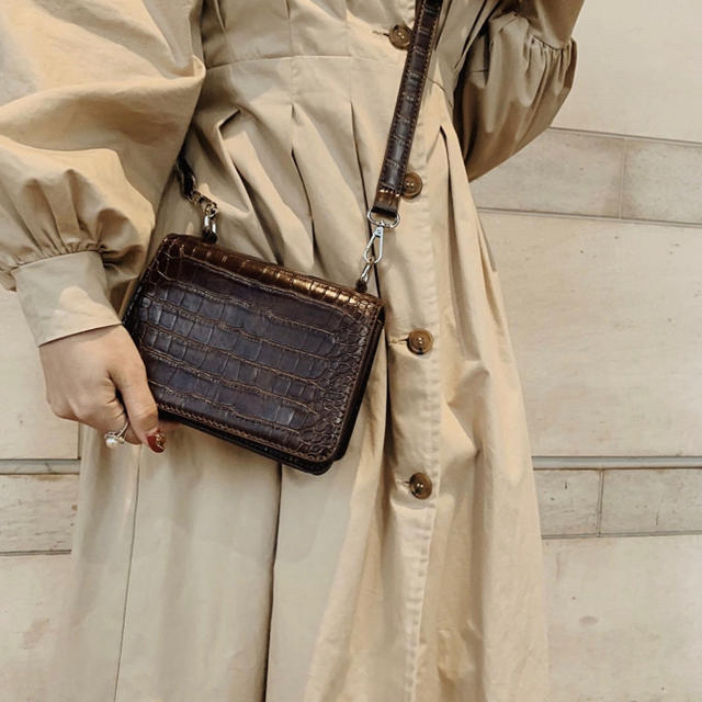 treat ürself croco leather sholder bag | フリマアプリ ラクマ