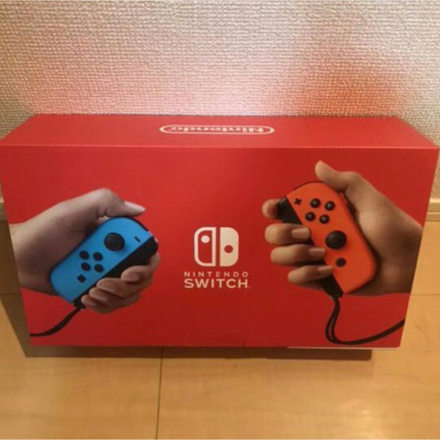 新品未開封☆Switch 任天堂スイッチ本体　ニンテンドースイッチ エンタメ/ホビーのゲームソフト/ゲーム機本体(家庭用ゲーム機本体)の商品写真