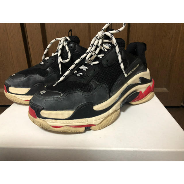 BALENCIAGA tripleS 42