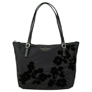 ケイトスペードニューヨーク(kate spade new york)の【新品】(最終大幅値下)★kate spade★トートバッグ★黒/花柄★(トートバッグ)