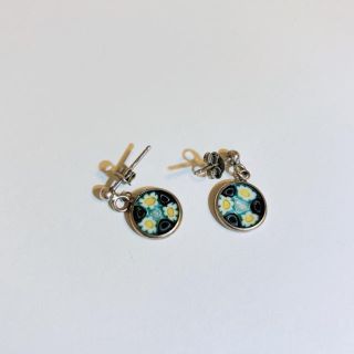 ピアス(ピアス)