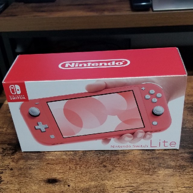 Nintendo Switch Lite コーラル　新品　スイッチ　ライト