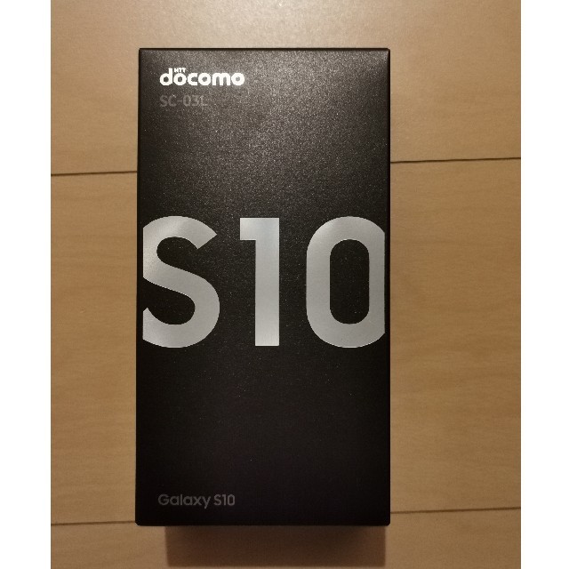 SAMSUNG(サムスン)の【新品未使用】ドコモGALAXY S10 SC-03L【ホワイト】 スマホ/家電/カメラのスマートフォン/携帯電話(スマートフォン本体)の商品写真