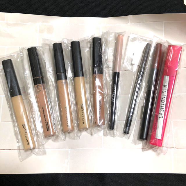 MAYBELLINE(メイベリン)の専用　化粧品セット　 コスメ/美容のベースメイク/化粧品(コンシーラー)の商品写真