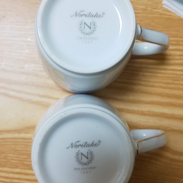 Noritake(ノリタケ)のノリタケ ペアマグカップ インテリア/住まい/日用品のキッチン/食器(グラス/カップ)の商品写真