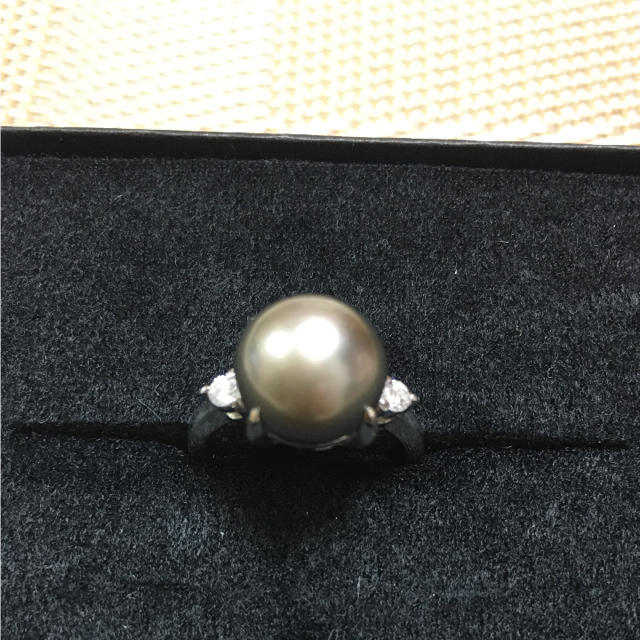 pt黒真珠ダイヤモンドリング【新品・未使用】 レディースのアクセサリー(リング(指輪))の商品写真