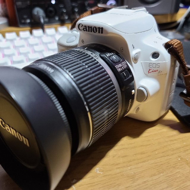 （最終値下げ）Canon EOS Kiss X7　ホワイトデジタル一眼