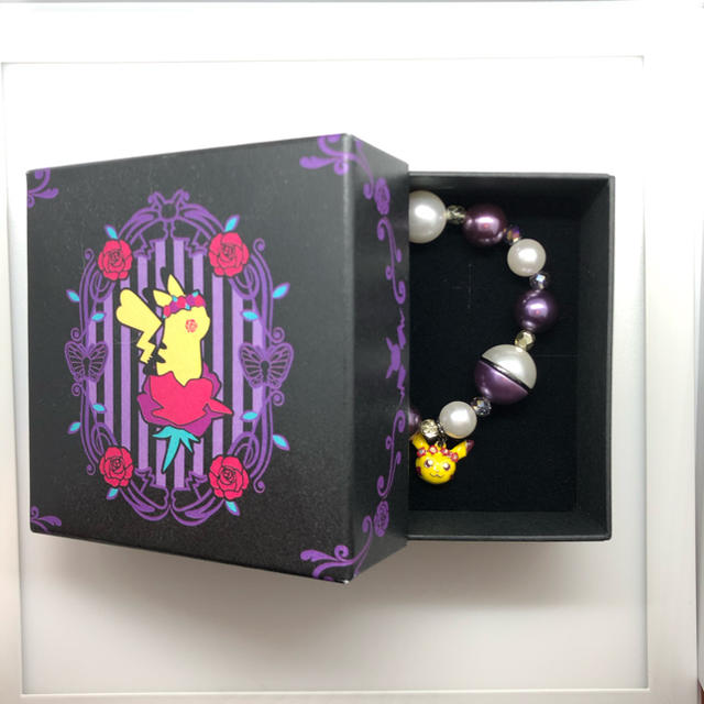 ANNA SUI(アナスイ)の【激レア】ANNA SUI ブレスレット Pikachu レディースのアクセサリー(ブレスレット/バングル)の商品写真