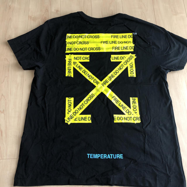 メンズオフホワイト　off-white Tシャツ