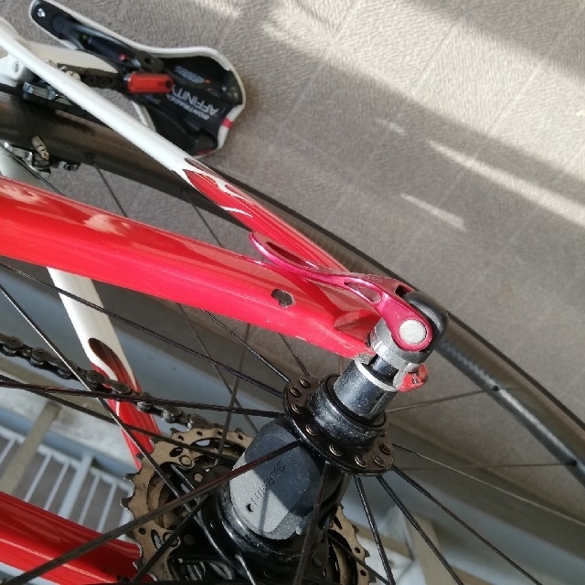 SHIMANO(シマノ)のTREK MADONE9　ホイール抜き スポーツ/アウトドアの自転車(自転車本体)の商品写真