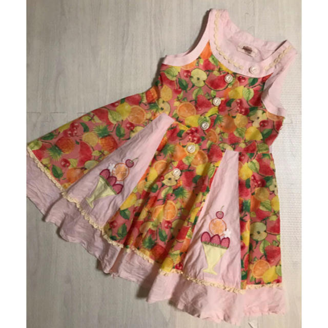 Souris(スーリー)のスーリー フルーツ パフェ ワンピース 120 キッズ/ベビー/マタニティのキッズ服女の子用(90cm~)(ワンピース)の商品写真