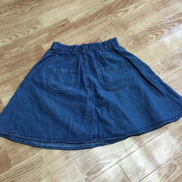 WEGO(ウィゴー)のサクランボ刺繍スカート レディースのスカート(ミニスカート)の商品写真