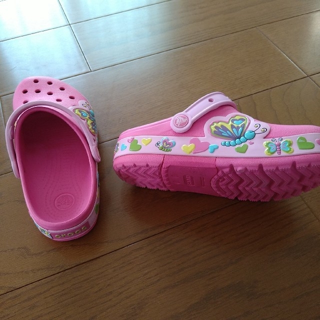 crocs(クロックス)のnancy様専用　クロックス　J3　 キッズ/ベビー/マタニティのキッズ靴/シューズ(15cm~)(サンダル)の商品写真