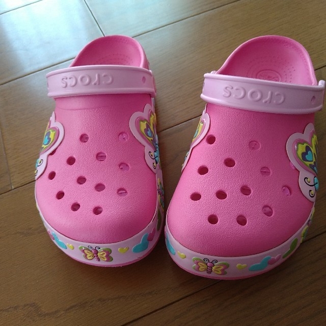 crocs(クロックス)のnancy様専用　クロックス　J3　 キッズ/ベビー/マタニティのキッズ靴/シューズ(15cm~)(サンダル)の商品写真