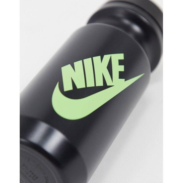 NIKE(ナイキ)の海外限定モデル NIKE ナイキ ウォーターボトル 625ml ブラック スポーツ/アウトドアのトレーニング/エクササイズ(ウォーキング)の商品写真