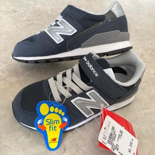 ニューバランス(New Balance)のニューバランス　18㎝　新品　紺色ネイビー　キッズ　子供用(スニーカー)