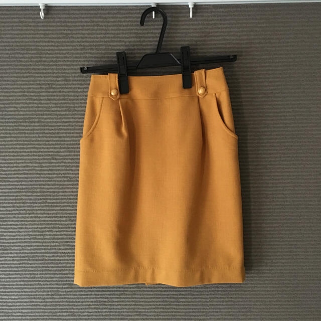 RU(アールユー)の美品☆スカート レディースのスカート(ひざ丈スカート)の商品写真