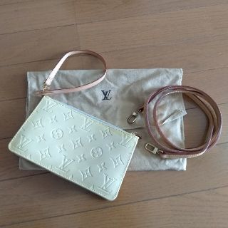 ルイヴィトン(LOUIS VUITTON)のLouis Vuittonヴェルニ レキシントン パーティーバッグ(ハンドバッグ)