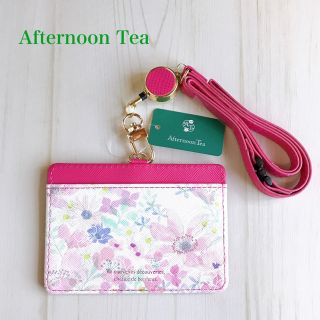 アフタヌーンティー(AfternoonTea)の【新品】アフタヌーンティー　コードリール付きIDケース　フラワー柄チェリーピンク(パスケース/IDカードホルダー)