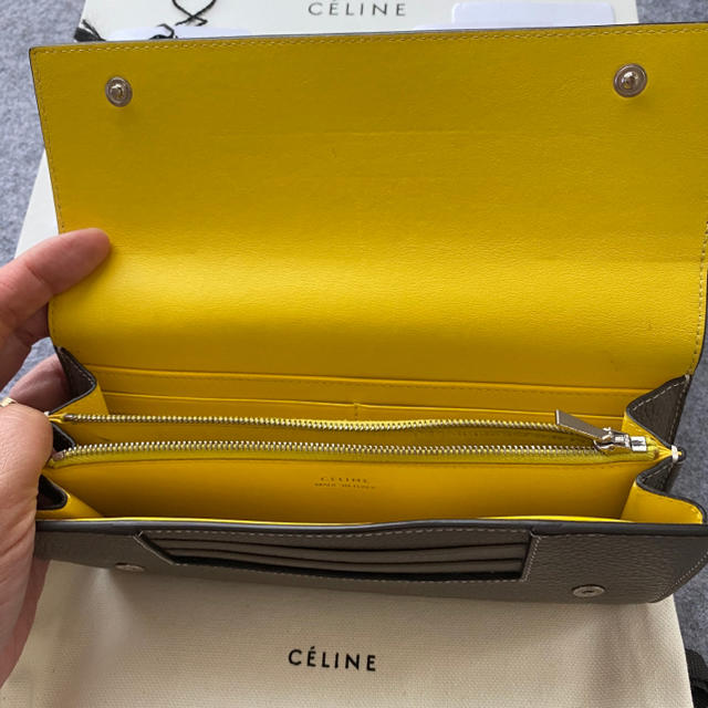 celine(セリーヌ)のセリーヌ LARGE FLAP MULTIFUNCTION 長財布 レディースのファッション小物(財布)の商品写真